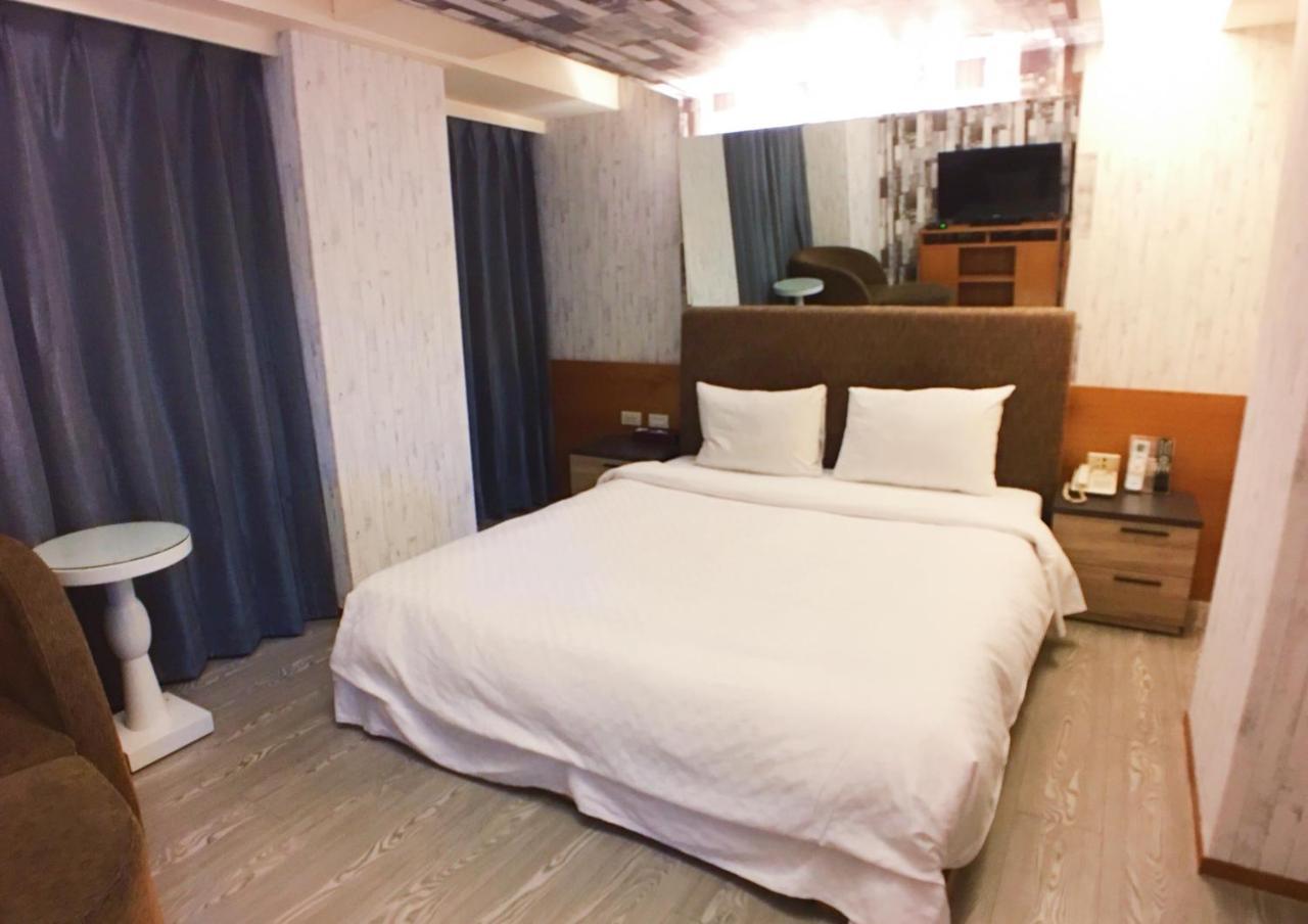 Love Hotel Taipei Dış mekan fotoğraf